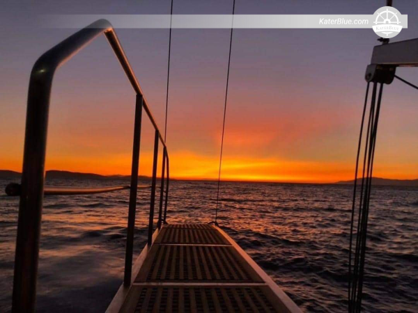 Solnedgangskrydstogt til Mykonos' sydkyst, Grækenland