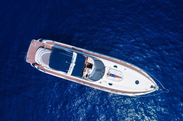 Location de yacht SUNSEEKER 60